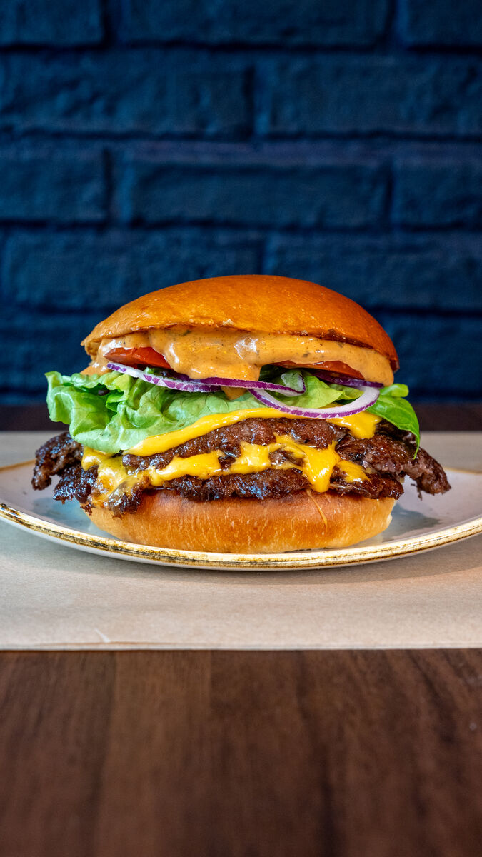 Pause déjeuner Factory & Co - Burger savoureux